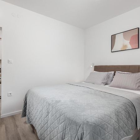 Brand New Apartments Villa Tereza Icici, 100M From The Beach Екстер'єр фото
