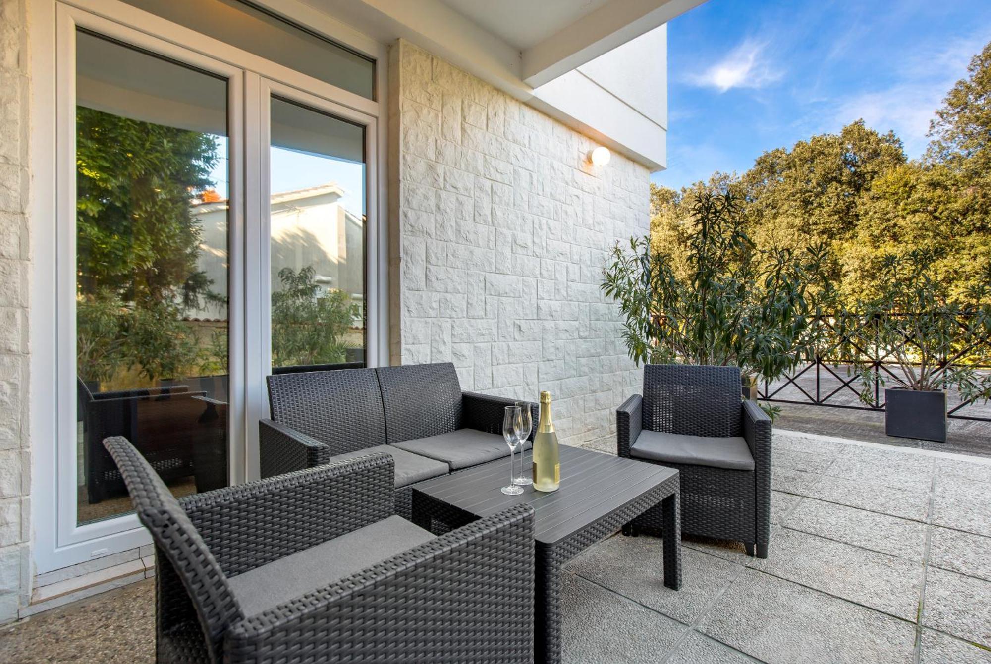 Brand New Apartments Villa Tereza Icici, 100M From The Beach Екстер'єр фото